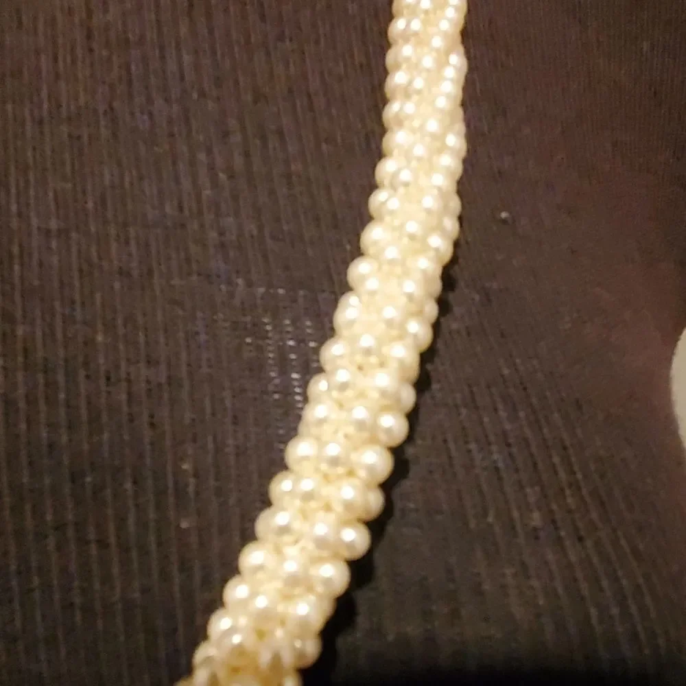 Vintage Cream Faux Pearl Necklace